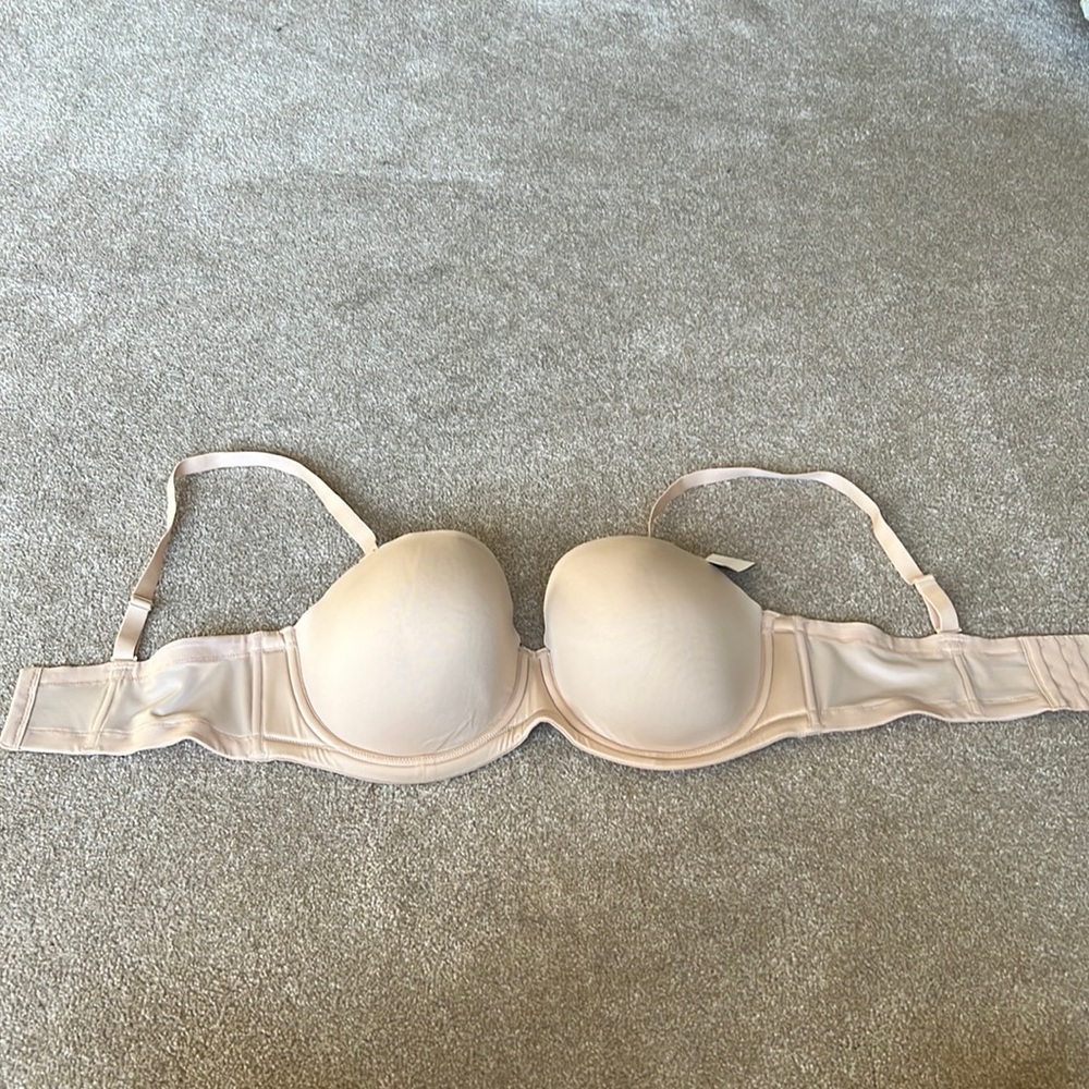 NWT Wacoal Red Carpet Convertible Strapless Bra